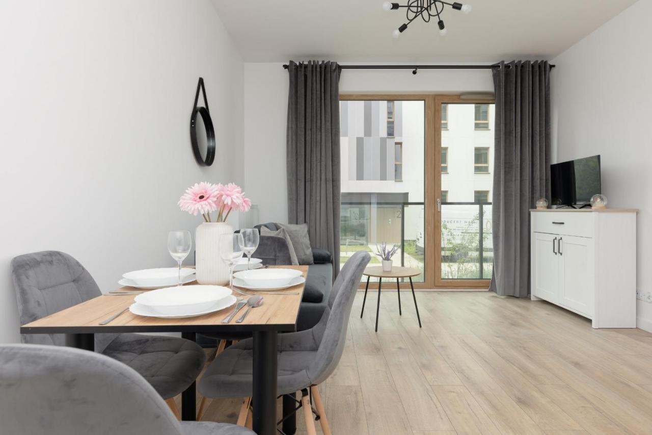 Apartment Business Center Sluzewiec With Parking By Renters