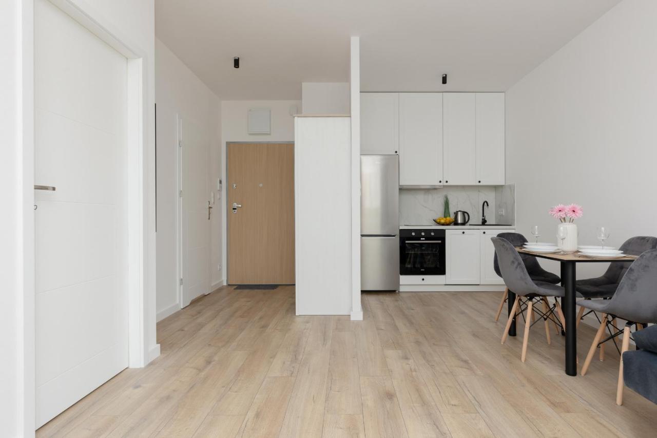 Apartment Business Center Sluzewiec With Parking By Renters Warschau